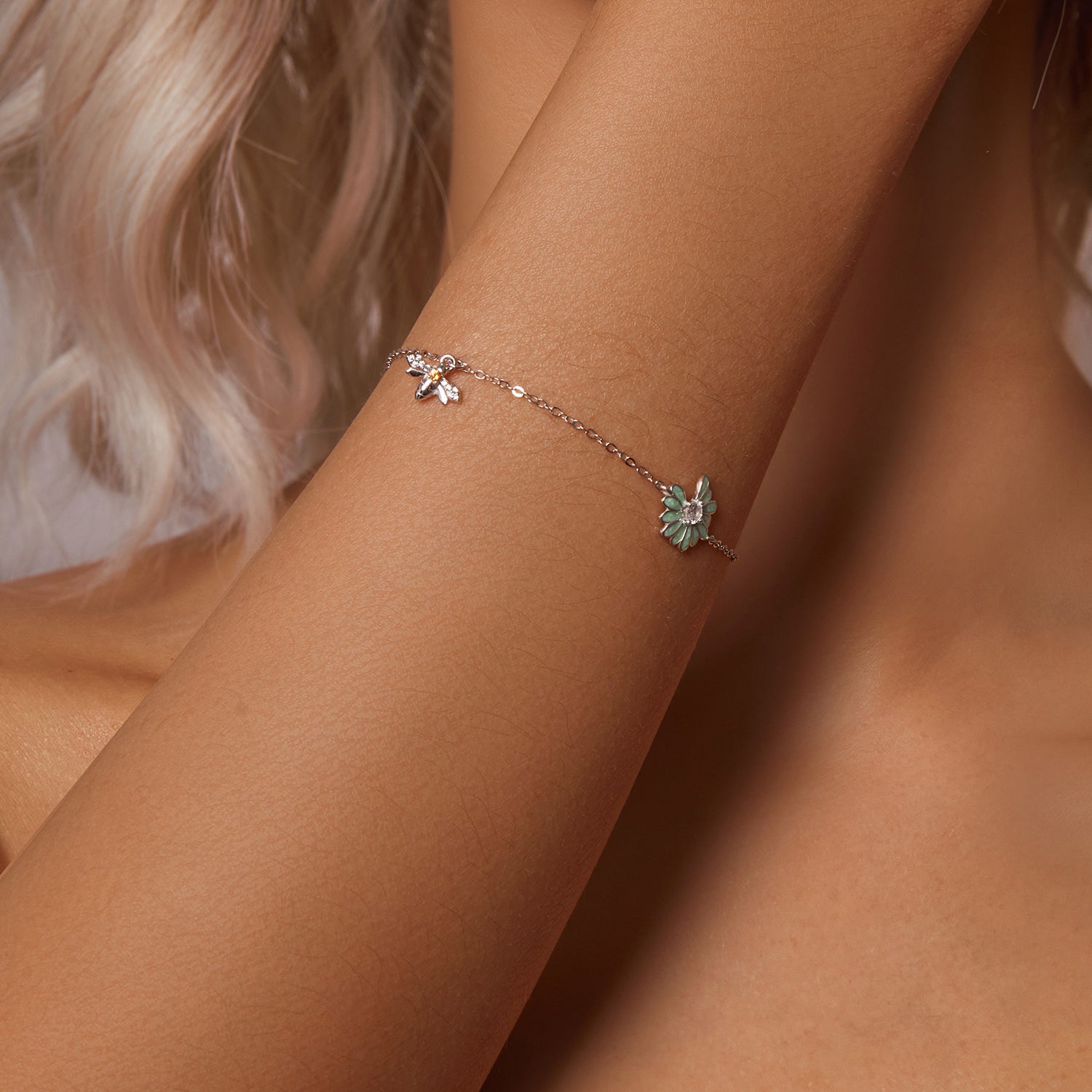 Ms. Daisy Bee Bracelet