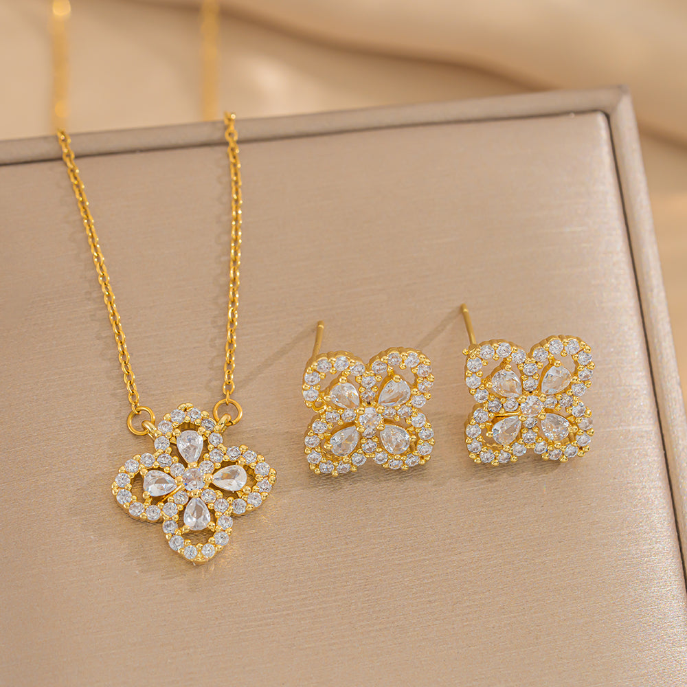 Vintage Four Leaf Clover Necklace & Earrings Set