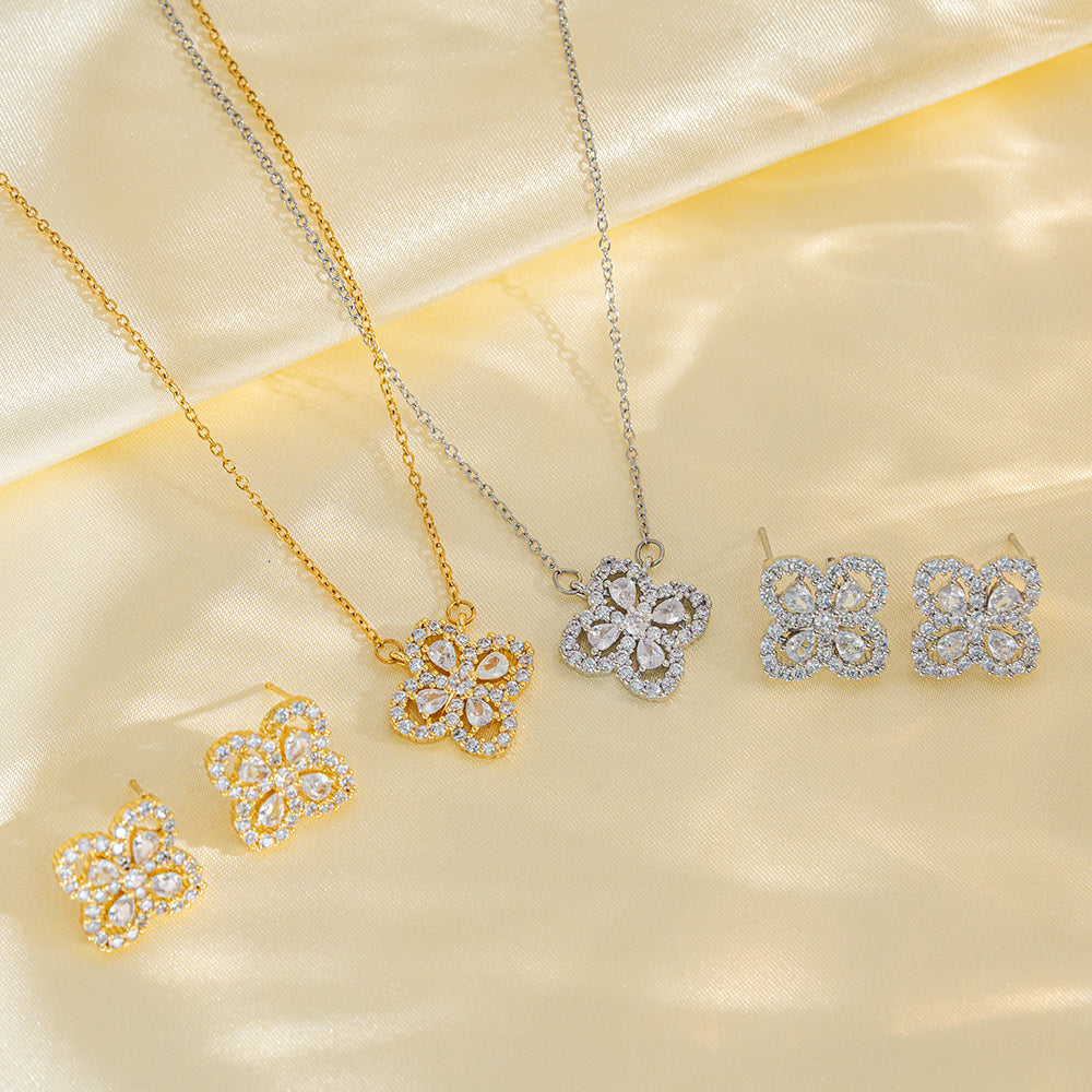 Vintage Four Leaf Clover Necklace & Earrings Set