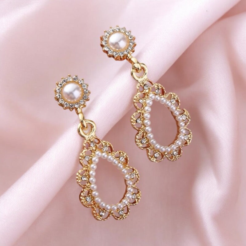 Su's Pearl Teardrop Earrings