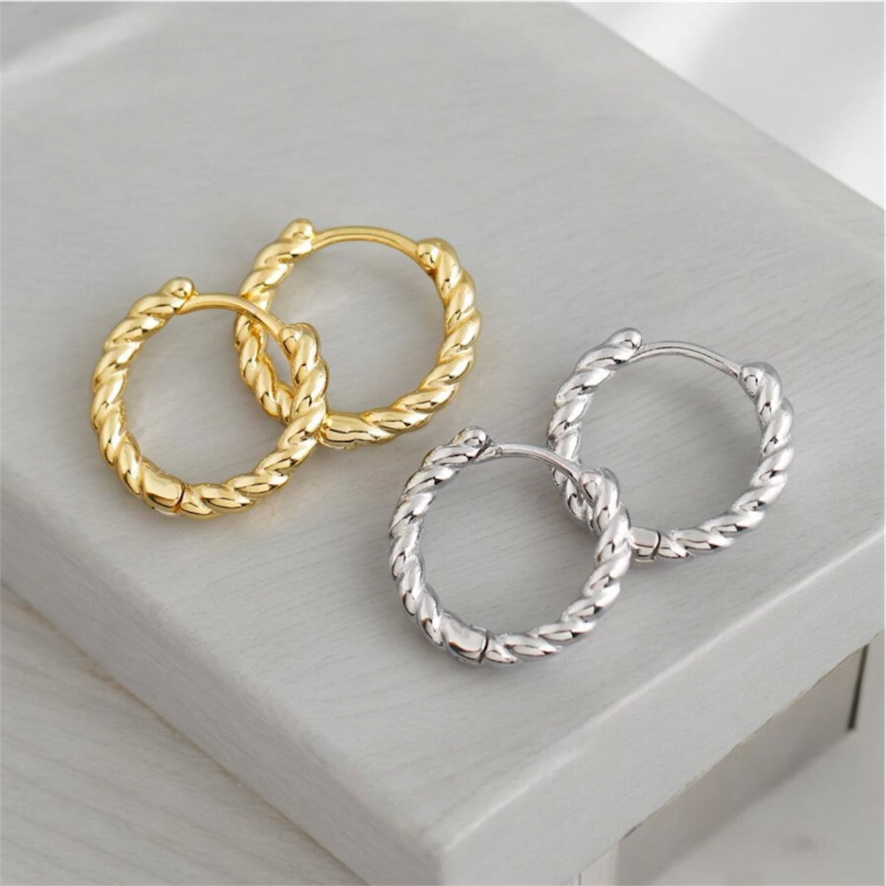 Twist Mini Earrings