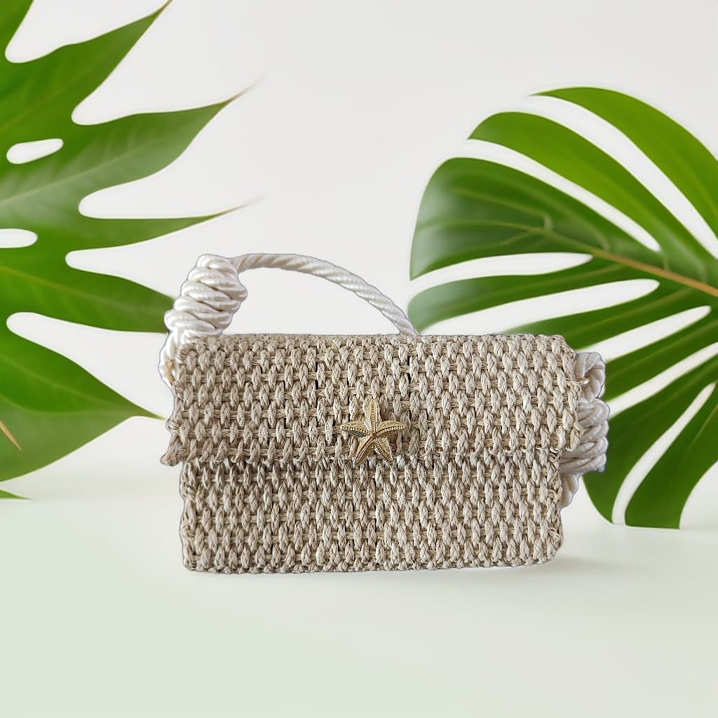 Seashell Shoulder Braided Purse!